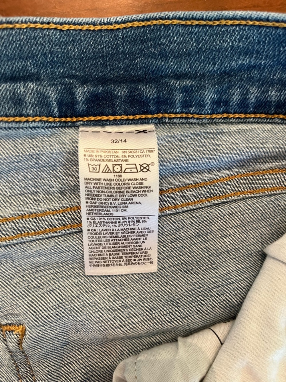 Banana Republic Girlfriend Jean Medium Wash Women’s size 32/14 - Picture 6 of 14